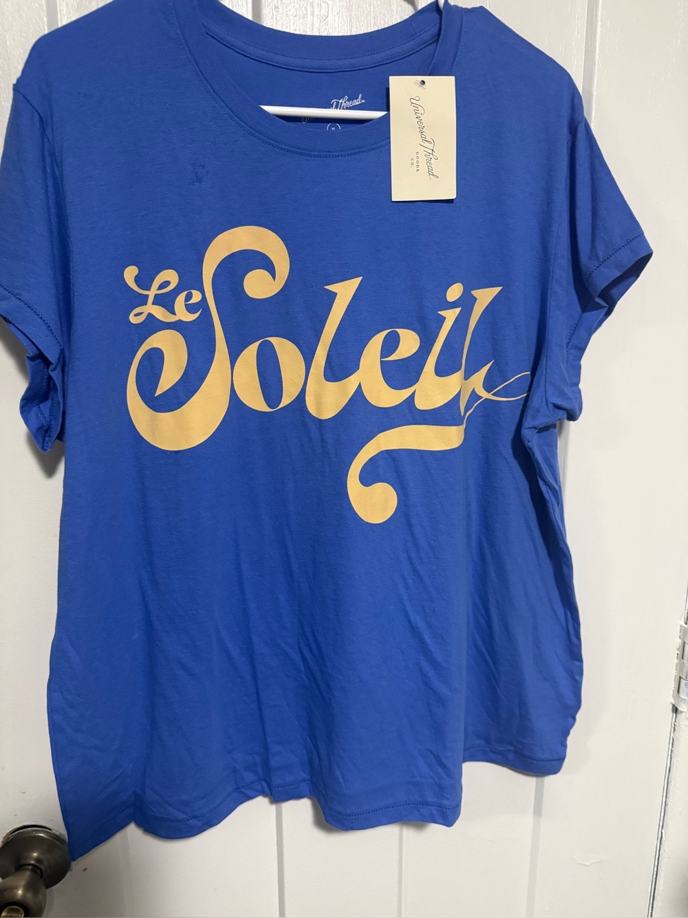Universal Thread Le Soleil Graphic Tee • XL • NWT